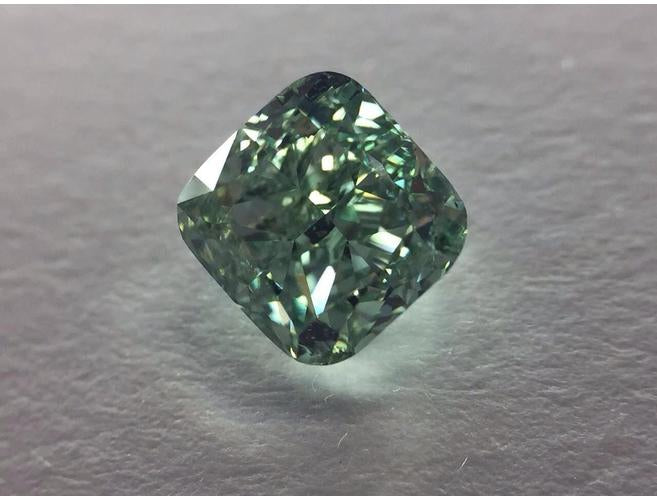 Natural Loose Fancy Deep Green Diamond